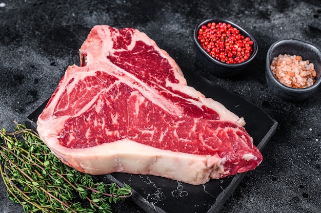 CBP USDA Dry Aged Porterhouse Steaks – NORTHOAK QUALITY MEAT MARKET